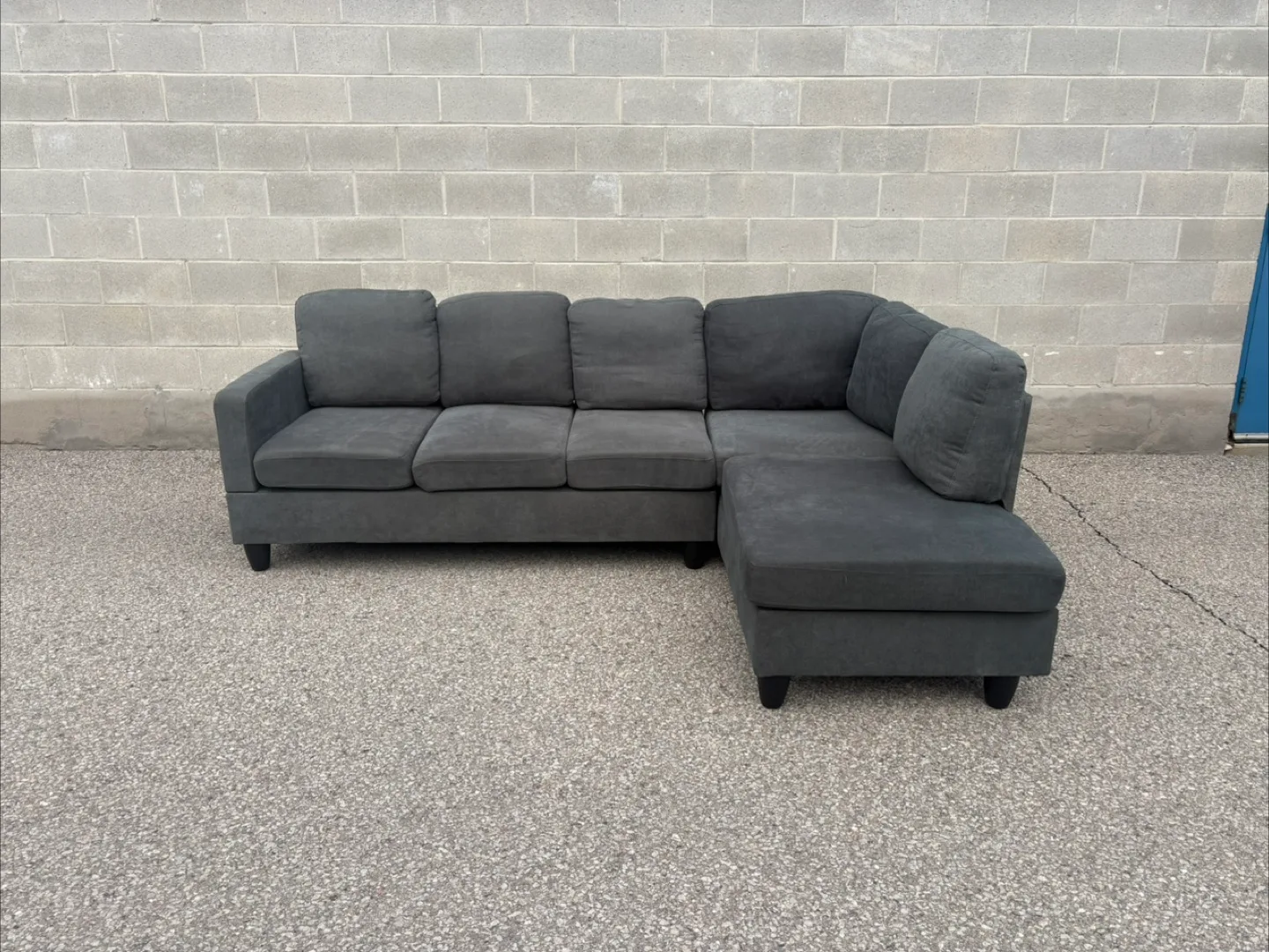 FREE DELIVERY✅• GREY SECTIONAL SOFA / COUCH w/ LONG CHAISE thumbnail