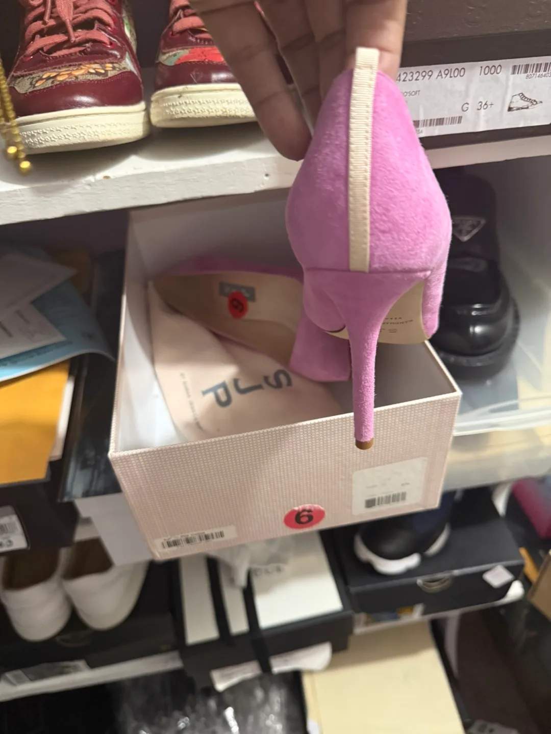 SJP by Sarah Jessica Parker image indicator(3)