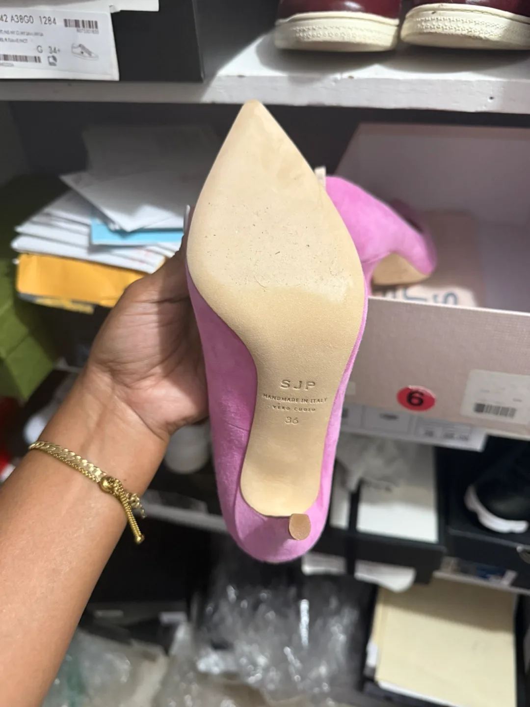 SJP by Sarah Jessica Parker image indicator(4)