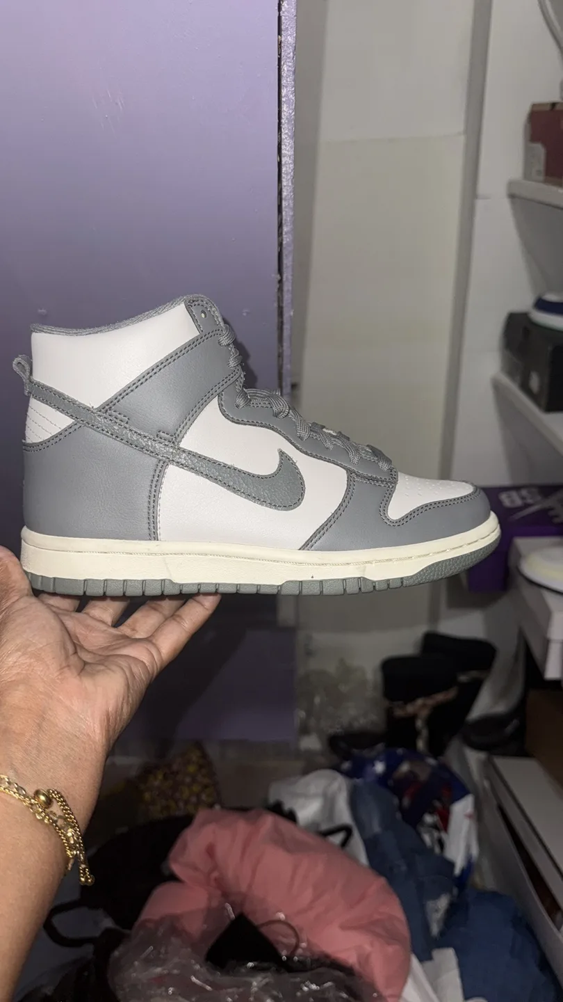 Assorted Nike and Air Jordan Sneakers image indicator(2)