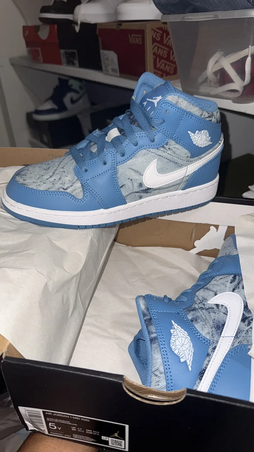 Assorted Nike and Air Jordan Sneakers image indicator(7)