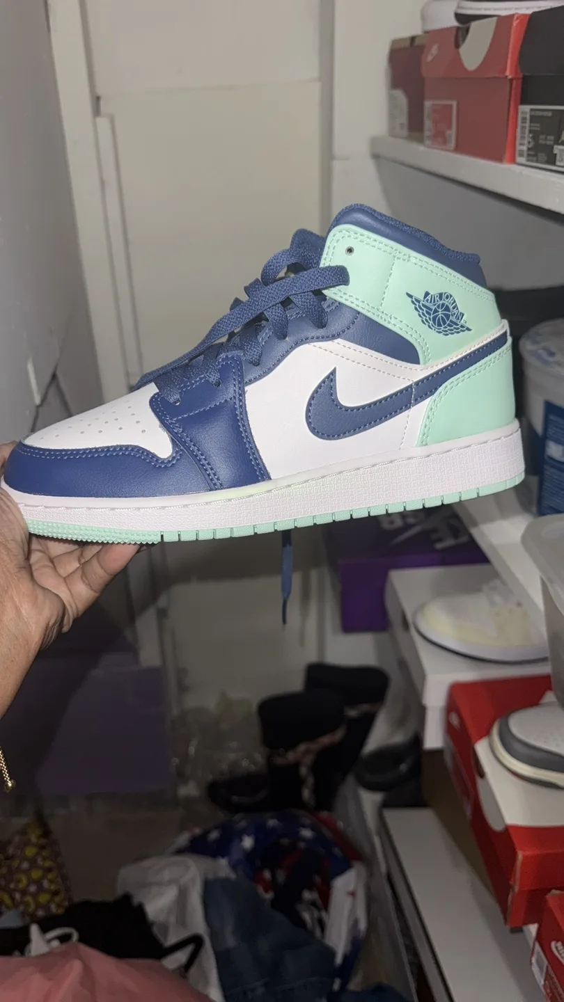 Assorted Nike and Air Jordan Sneakers image indicator(4)