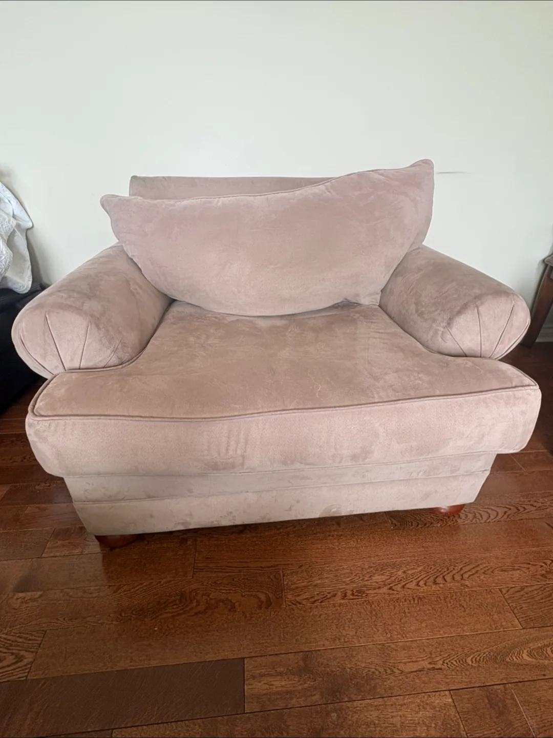 Oversized Beige Armchair thumbnail