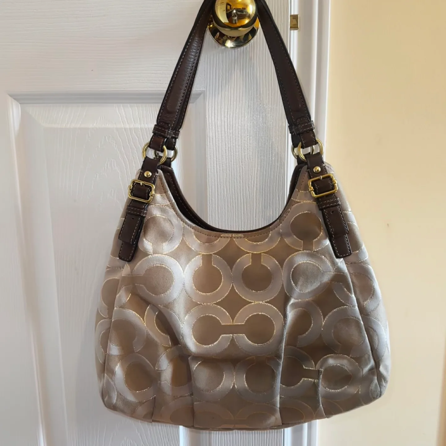 Coach Madison OP Art Sateen Maggie Bag image indicator(3)