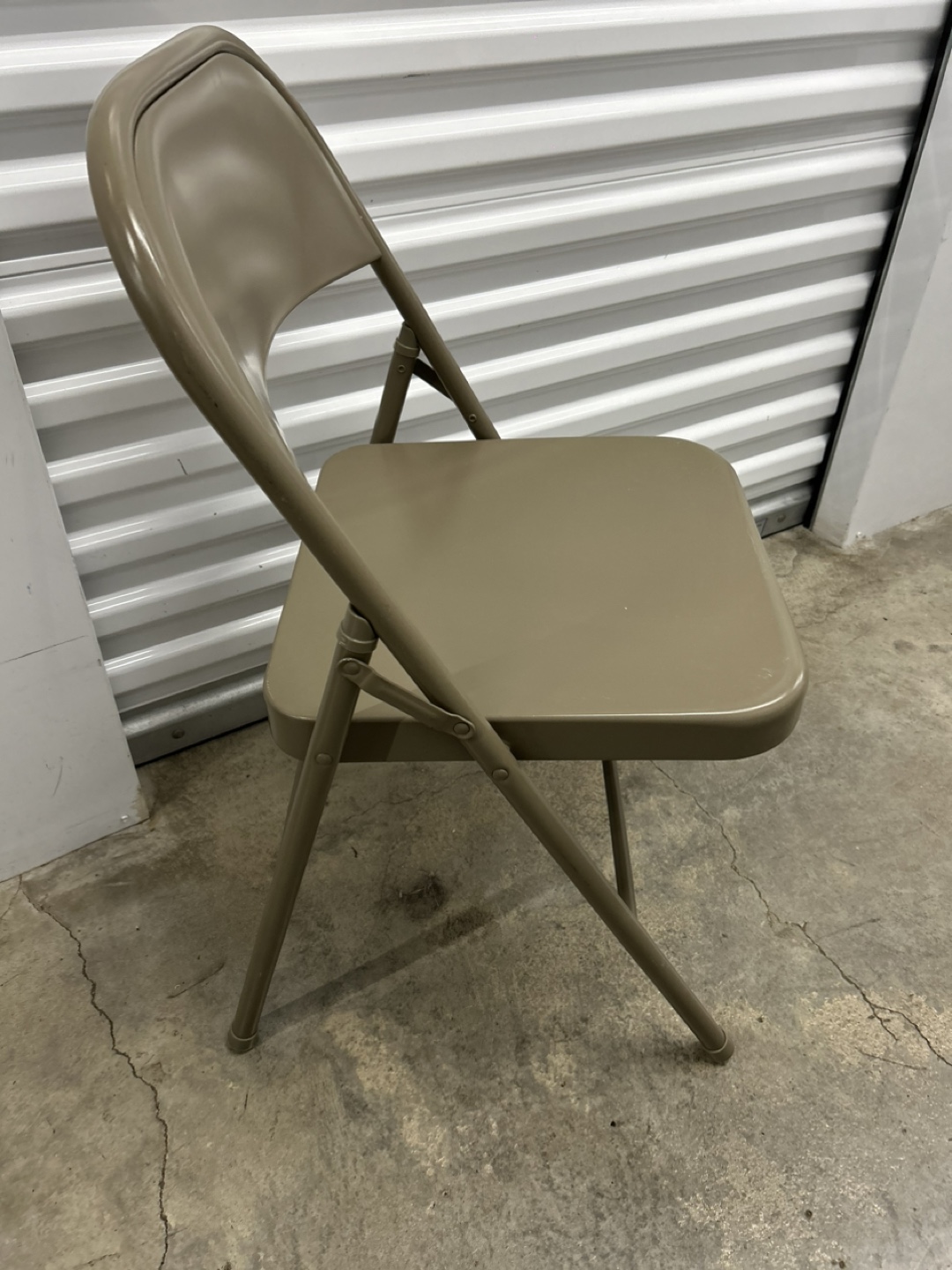 Folding Chairs - Set of Four - photo 3