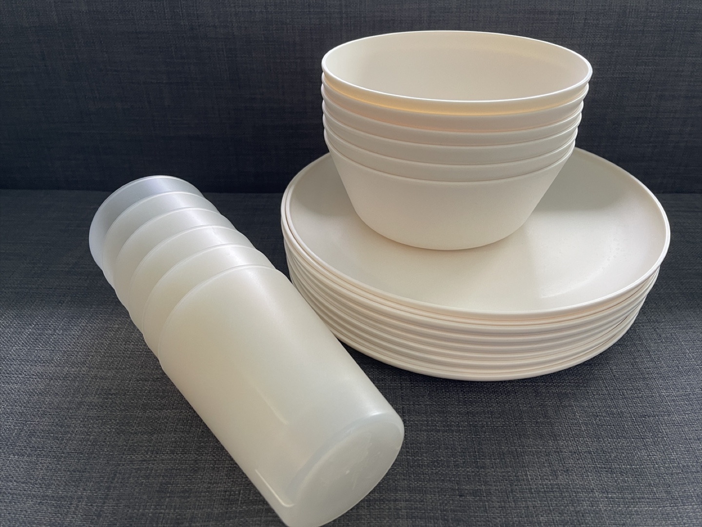 TARGET Dinnerware Set - Plates, Bowls, Cups - photo 2