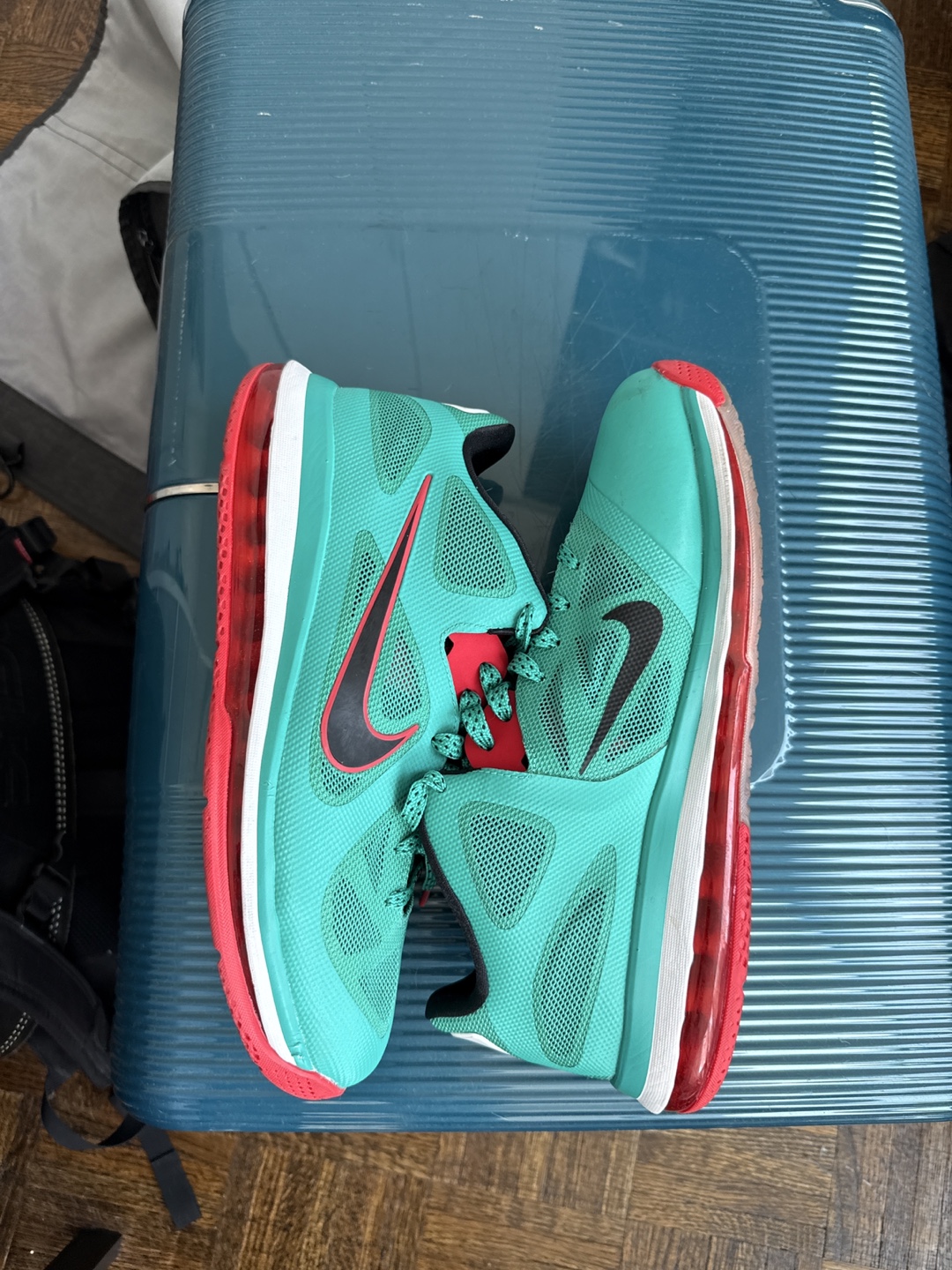 Nike LeBron IX LFC reverse - photo 2