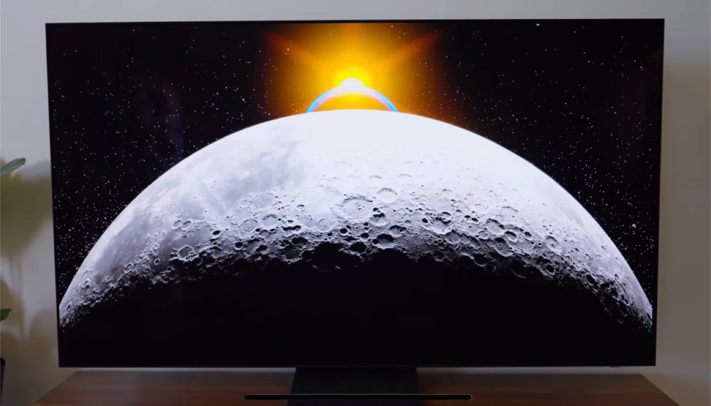 SAMSUNG 77-Inch Class OLED 4K S95C Series image indicator(3)