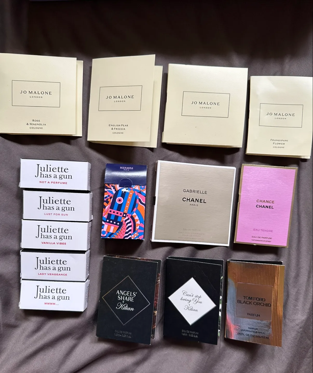 Luxury Perfume Samples thumbnail