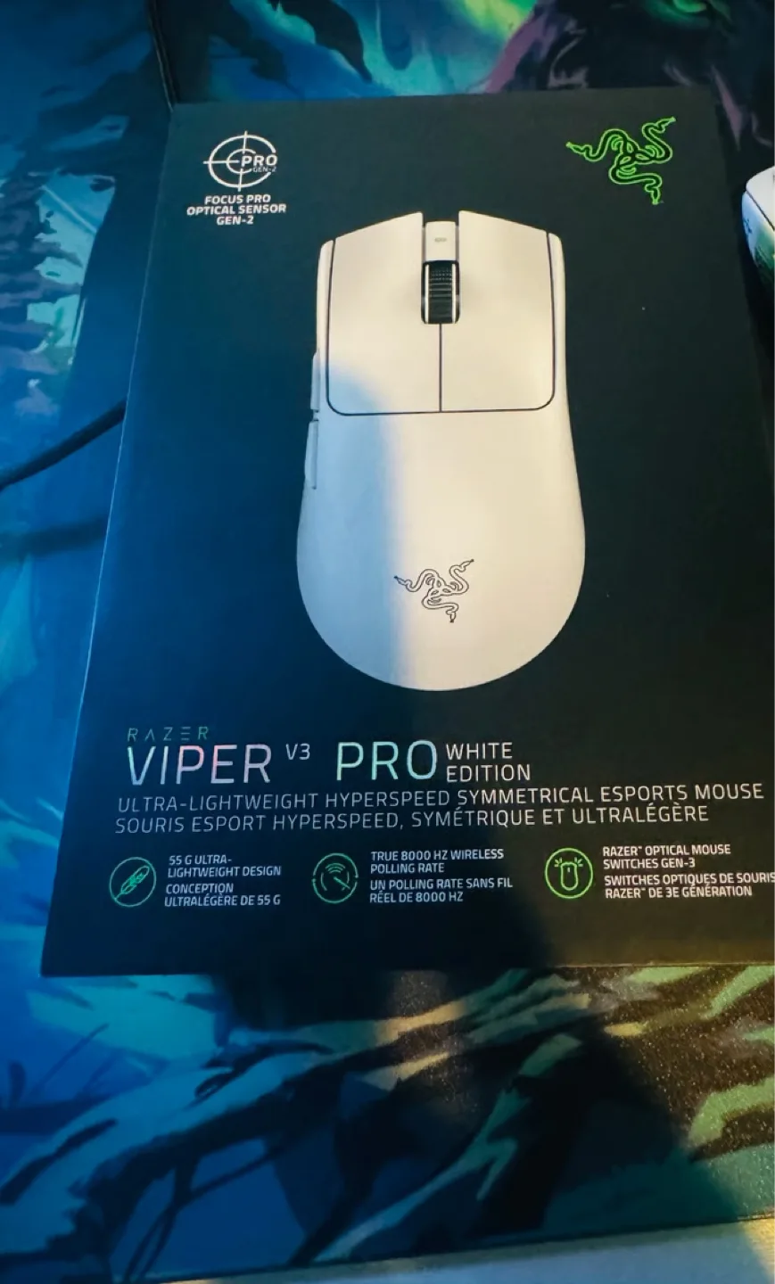 New Razer Viper V3 Pro Mouse thumbnail