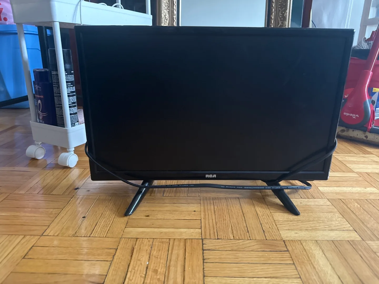 RCA TV with Remote thumbnail