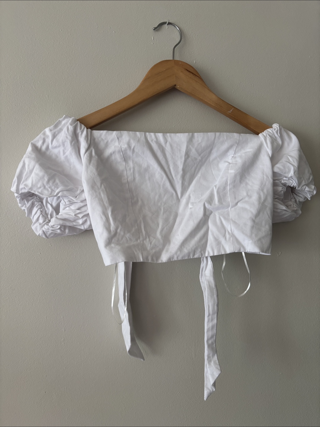 Crescent White Puff Sleeve Crop Top