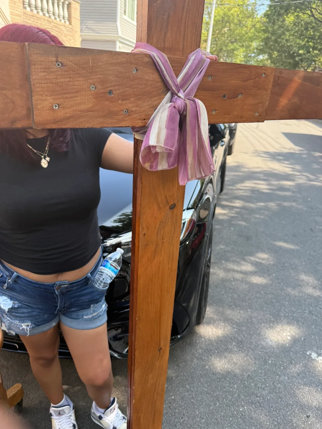 Wooden cross thumbnail