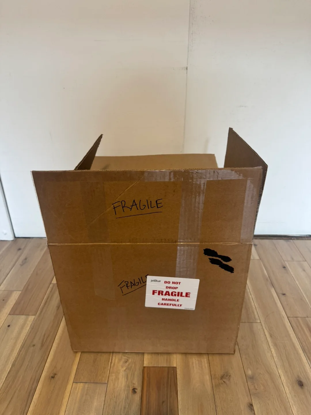 Wine Bottle Shipping Box with Inserts thumbnail
