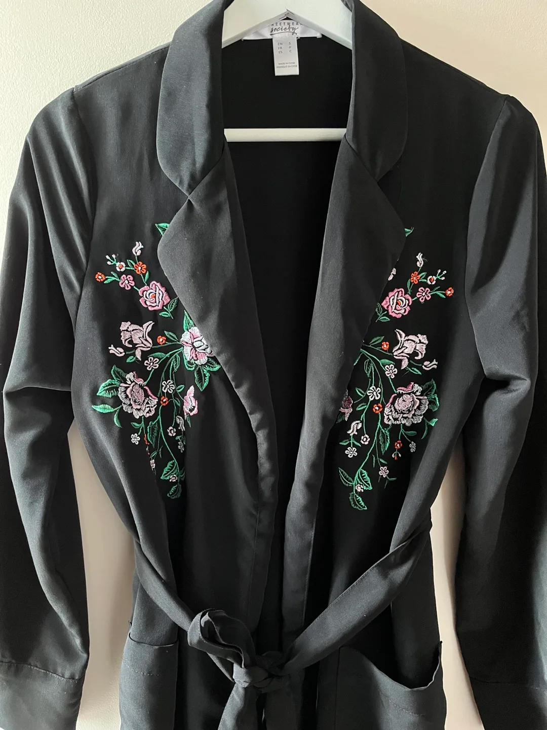 Black Floral Kimono Style Cover-Up - Size S thumbnail