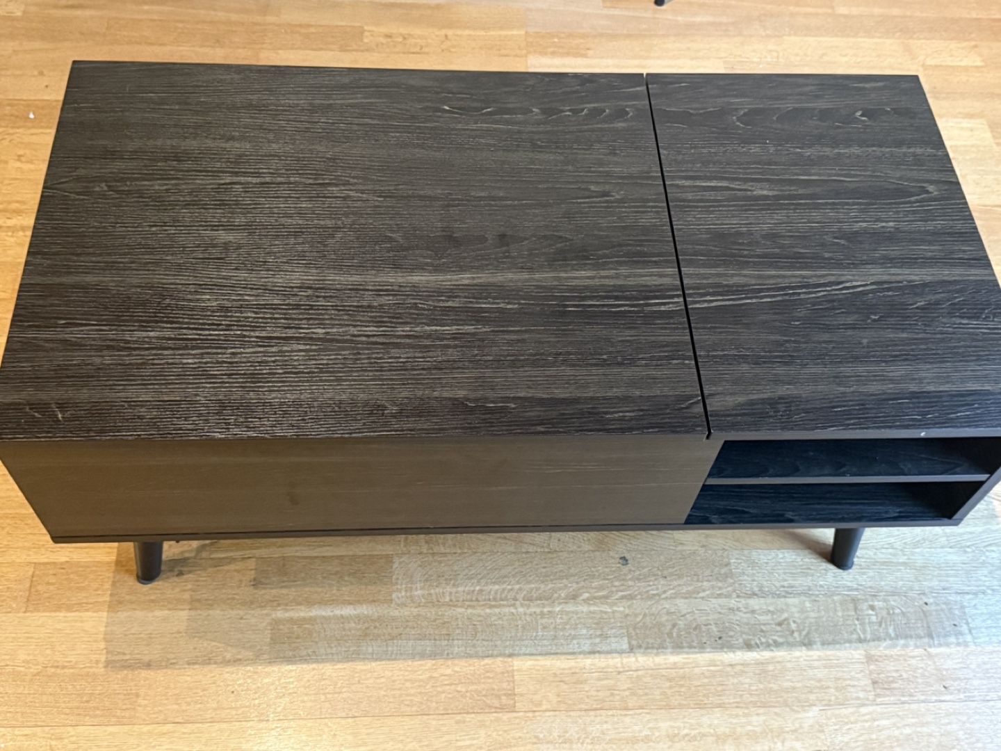 Dark Wood Lift Top Coffee Table