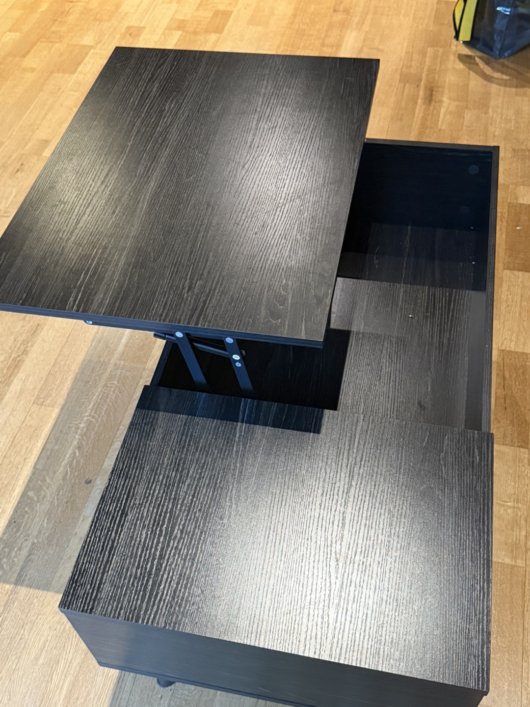 Dark Wood Lift Top Coffee Table - photo 3