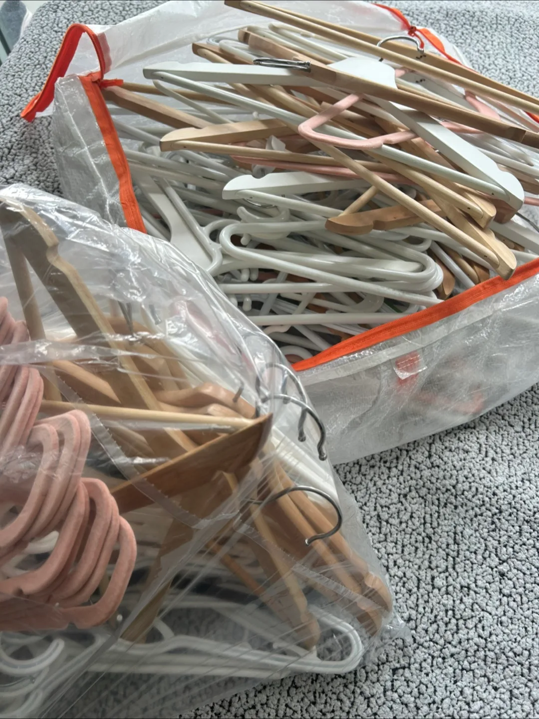~100 Clothes Hangers - Mixed Lot