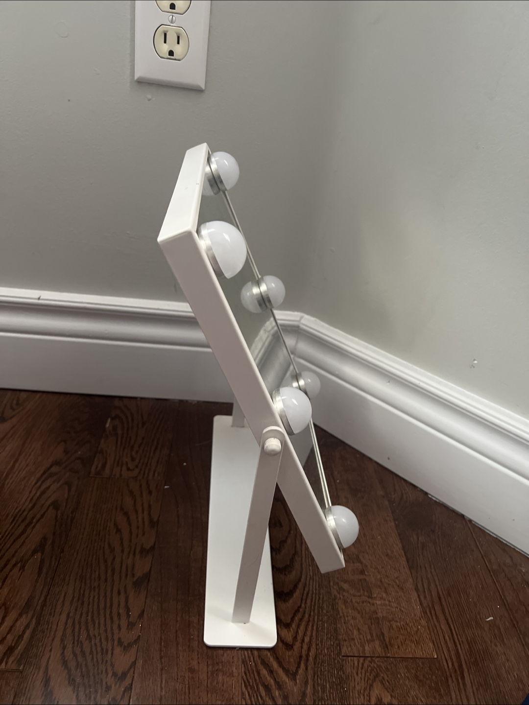 Hollywood Style Vanity Mirror with Lights - photo 2