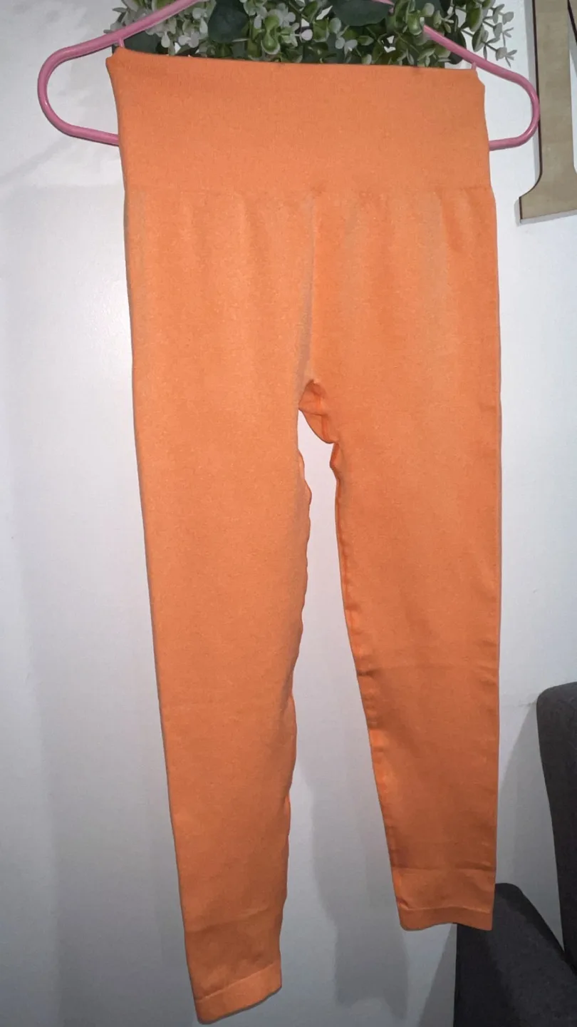 Orange Workout Set - Size M image indicator(2)