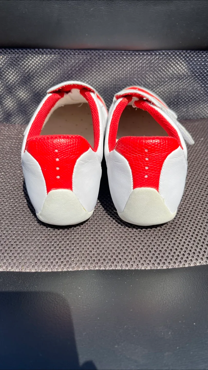 Women’s Lacoste Velcro Sneakers image indicator(6)