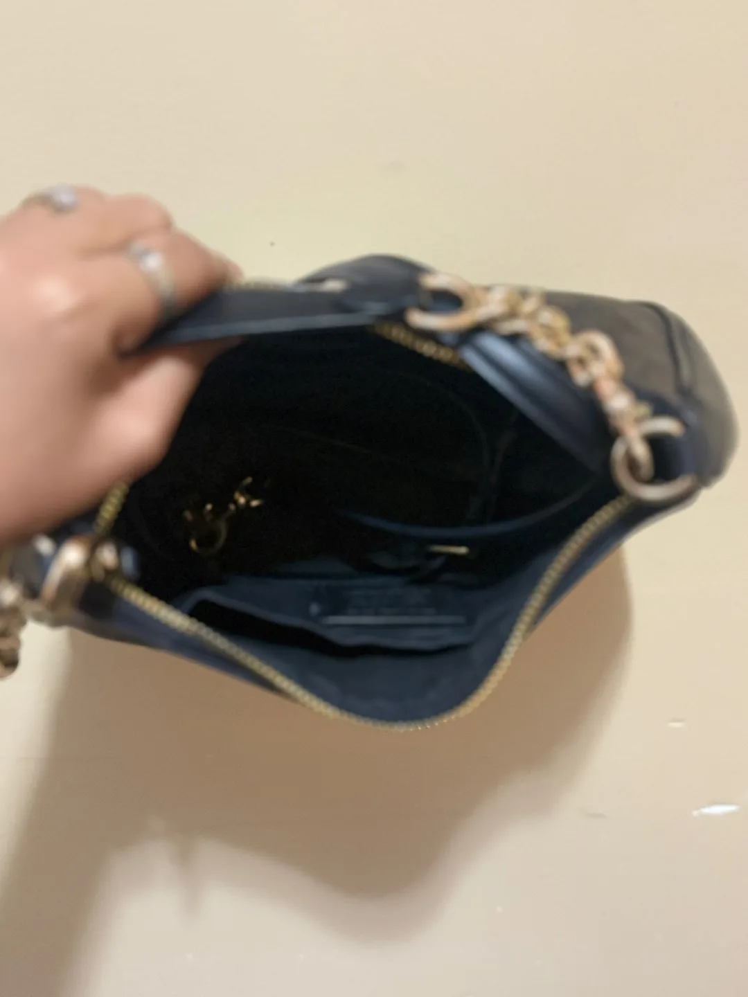 Coach Teri Shoulder Bag Signature Canvas image indicator(7)