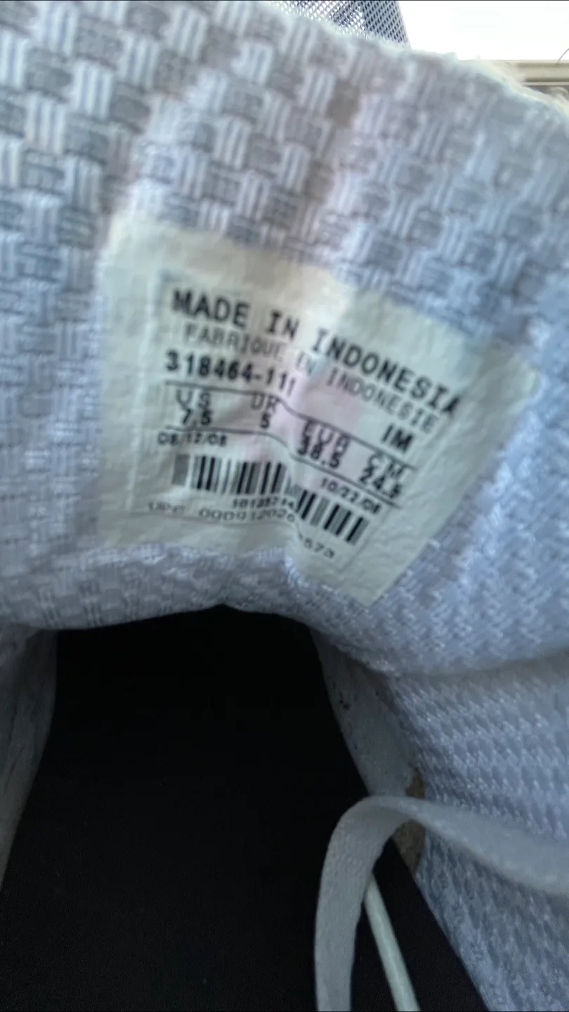 Nike Fin’Star Mid Full Leather Women’s Sneakers - Rare - EUC image indicator(9)