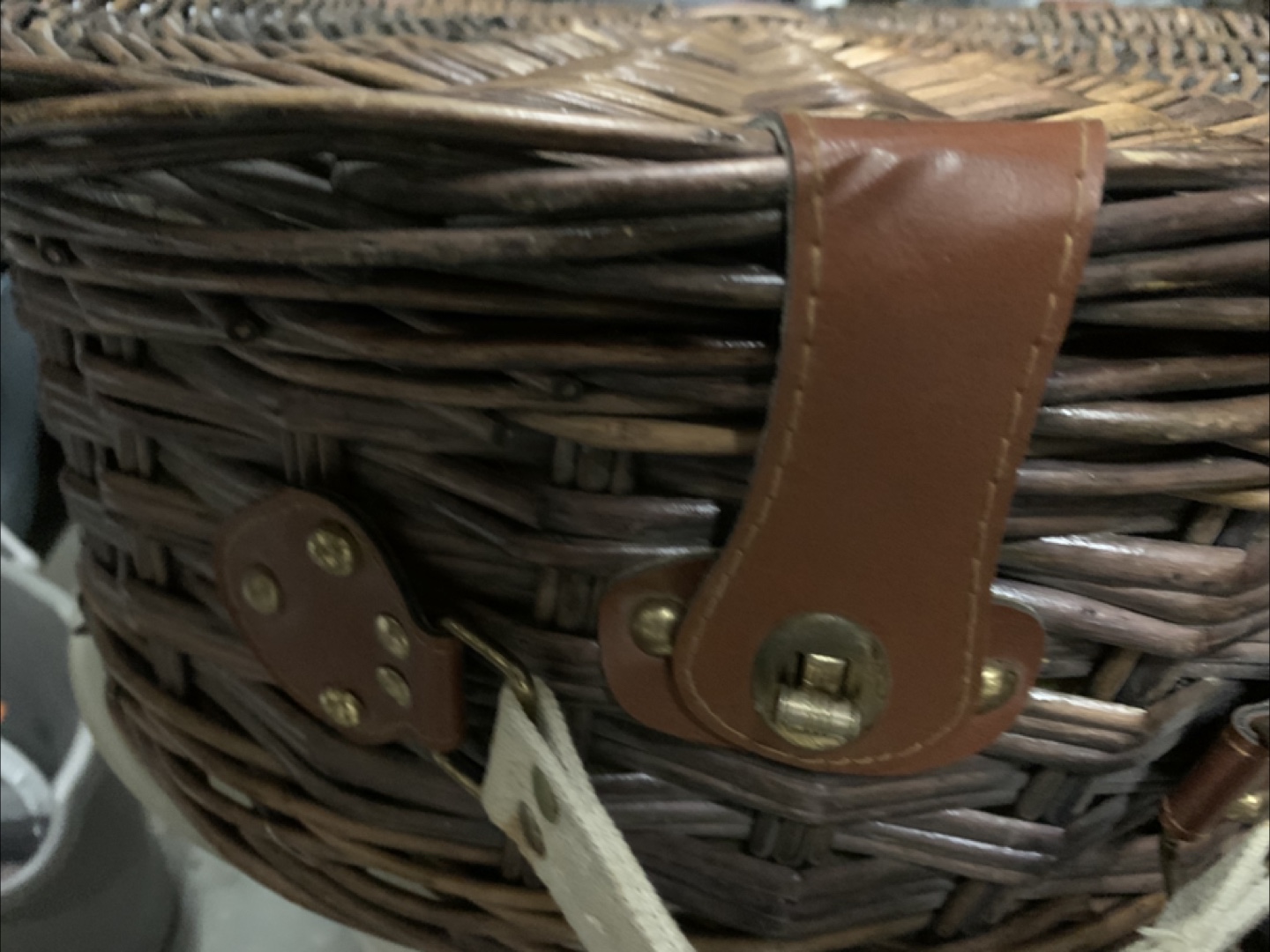 Wicker Picnic Basket with Blue Accessories - photo 2