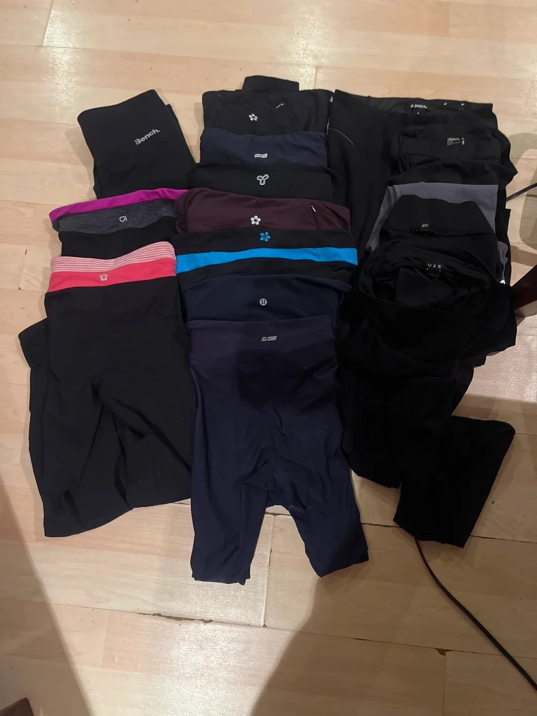 Mix of Activewear Leggings - Bench, Gap, Lululemon & More! image indicator(6)