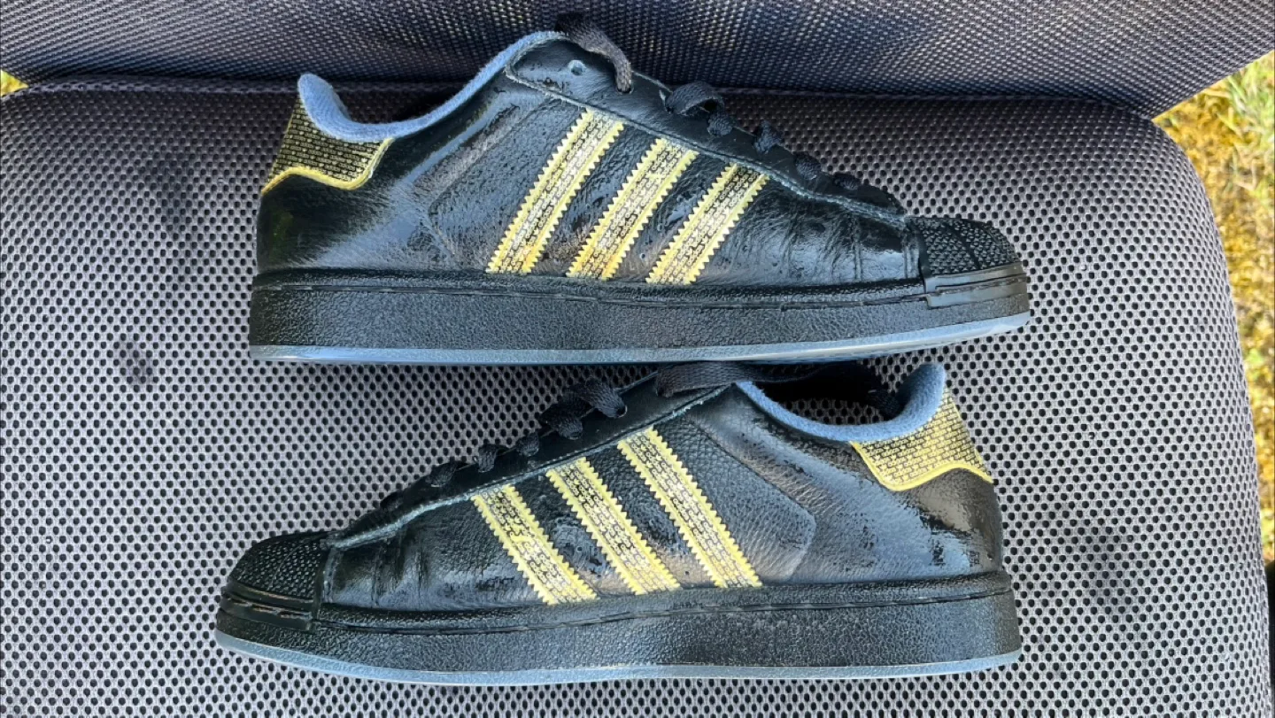 Adidas Superstar II (2) “Bling” Vintage 2008 - women’s size 5 image indicator(2)