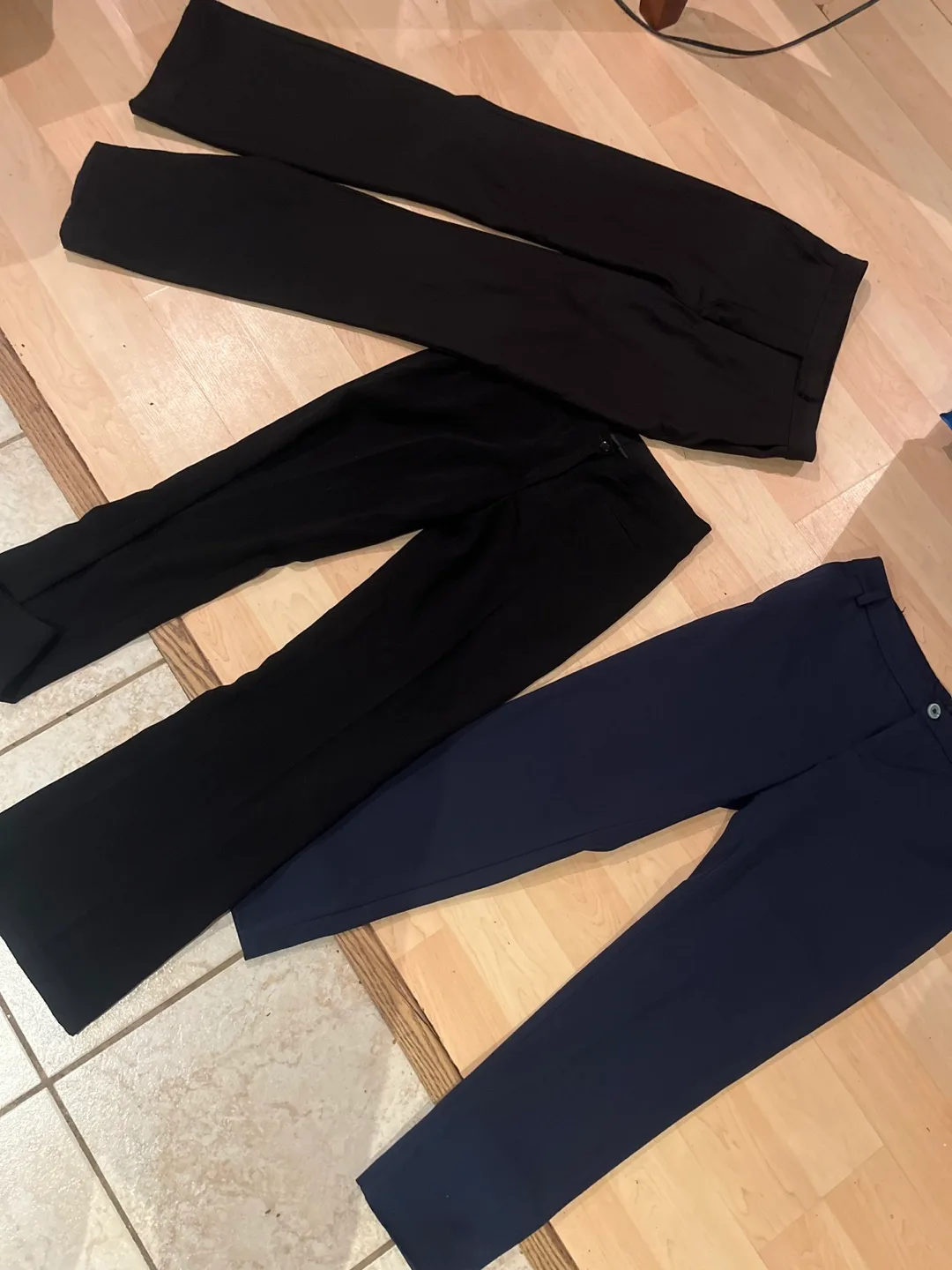 Black Dress Pants  size 8 image indicator(2)