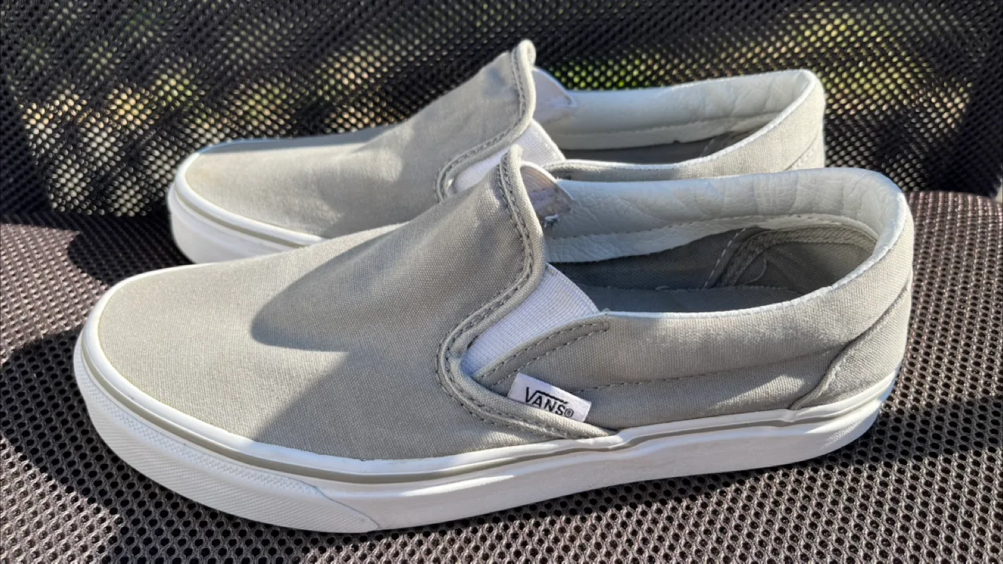 Vans Drizzle (Grey) / White Canvas Slip On Shoes - Unisex thumbnail