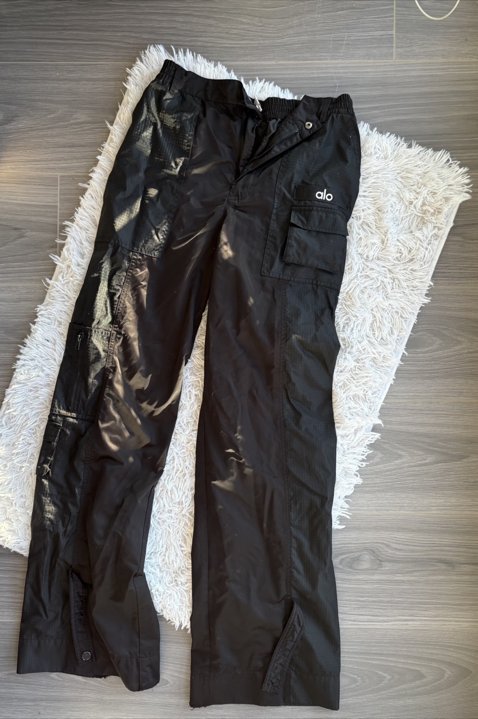 ALO Black Cargo Pants