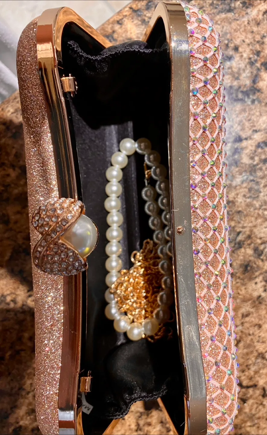 Sparkly Evening Clutch image indicator(3)