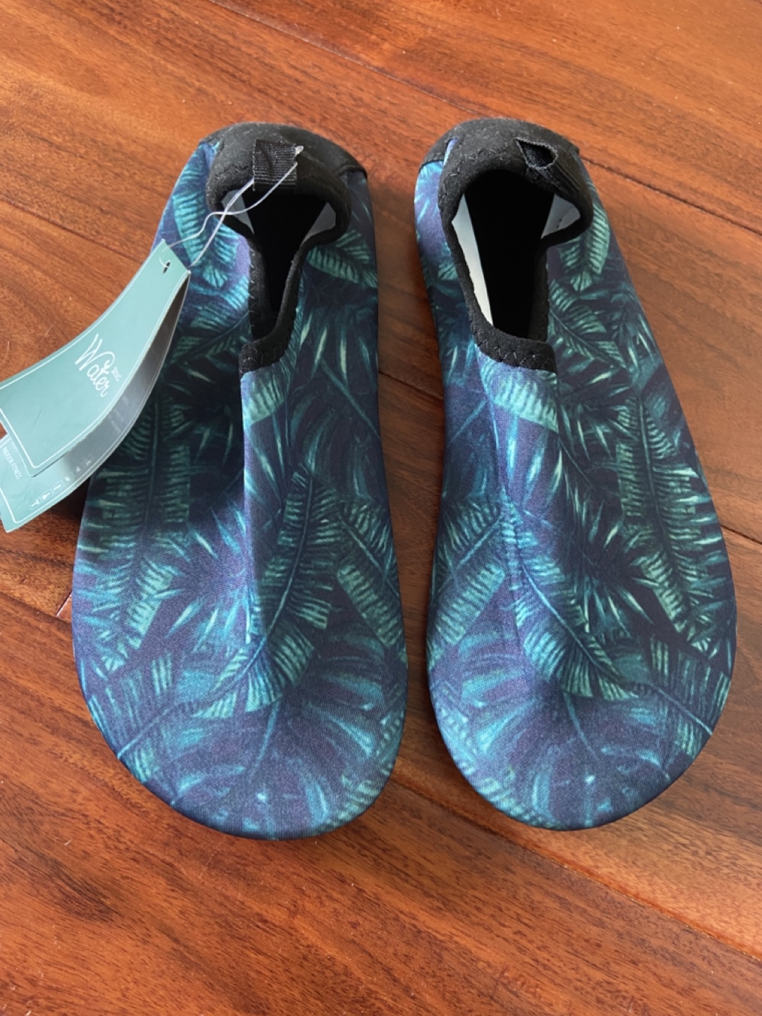 Water Shoes - Tropical Leaf Design