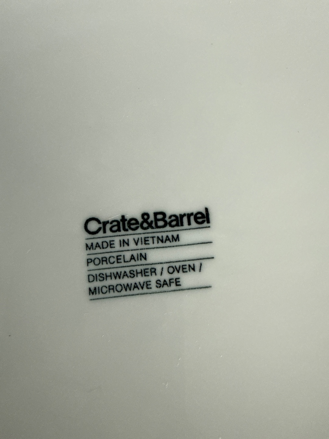 Crate & Barrel White Porcelain Baking Dish NEW - photo 3