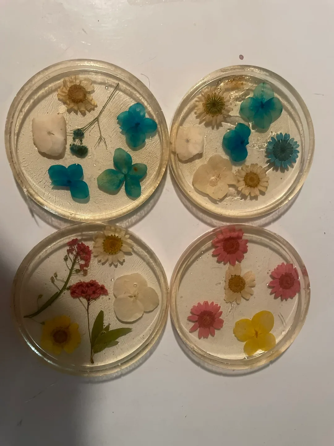 Set of 4 Handmade Floral Resin Coasters thumbnail