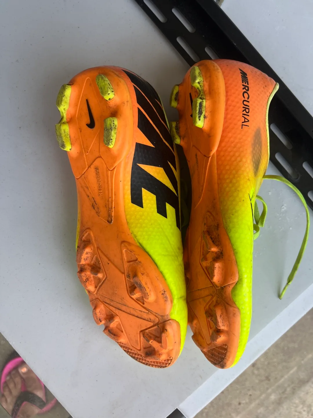 Nike Mercurial Soccer Cleats - Size 6.5 US image indicator(3)