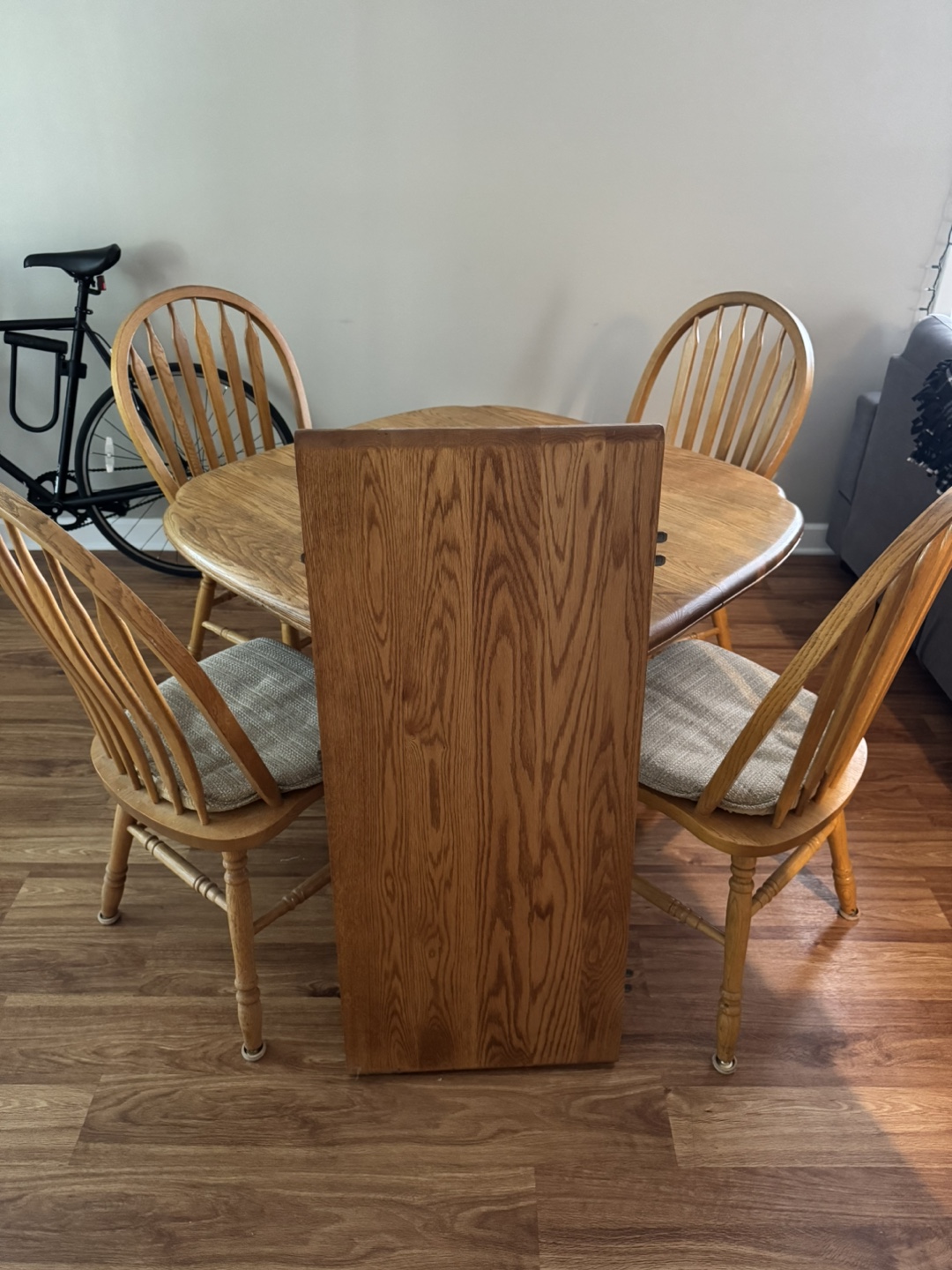 Kitchen/Dining Table with 4 Chairs - photo 2