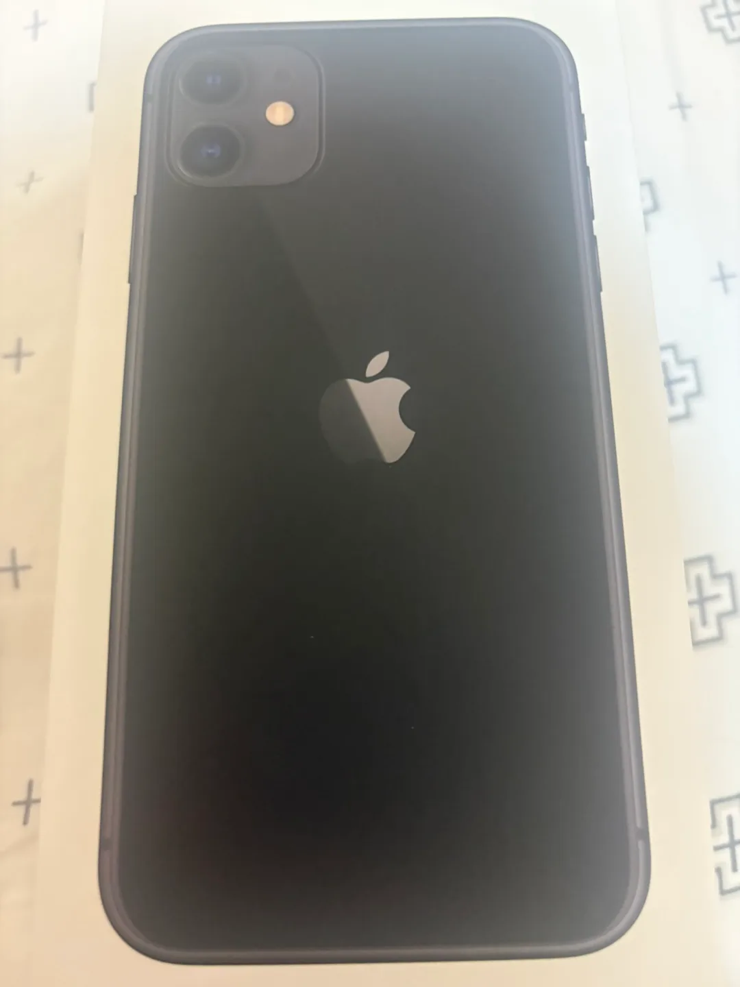 iPhone 11 Black 64GB thumbnail