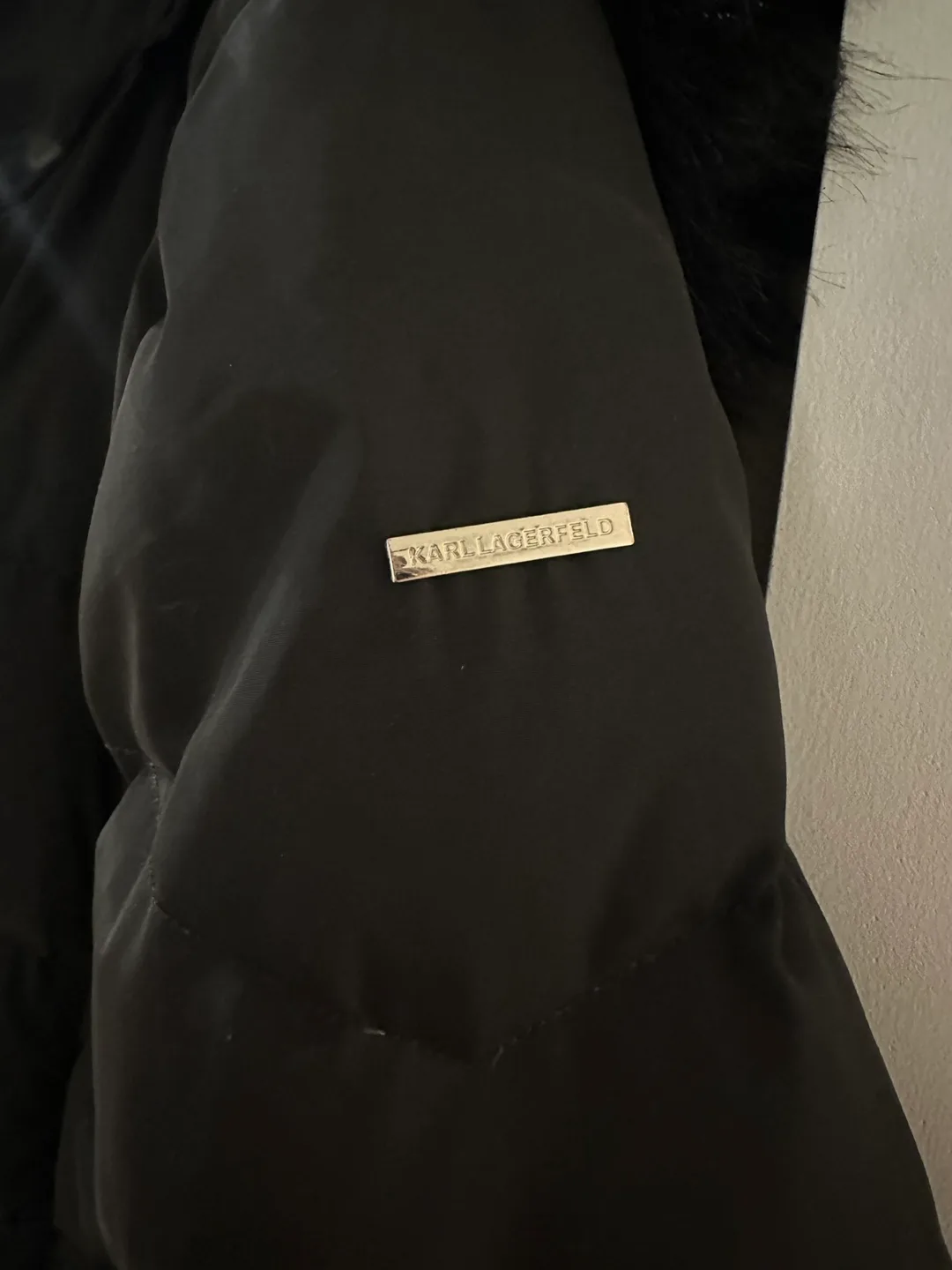 Karl Lagerfeld Black Puffer Coat - Size S image indicator(4)