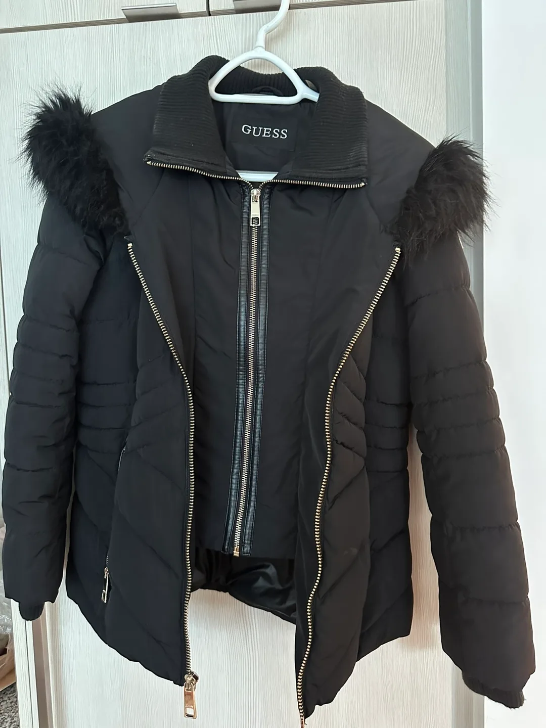 Guess Black Puffer Coat, Size S thumbnail