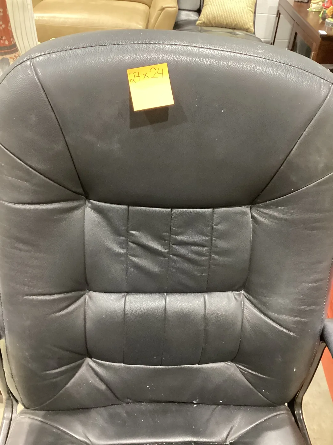 Black Leather Office Chair (27x24) thumbnail