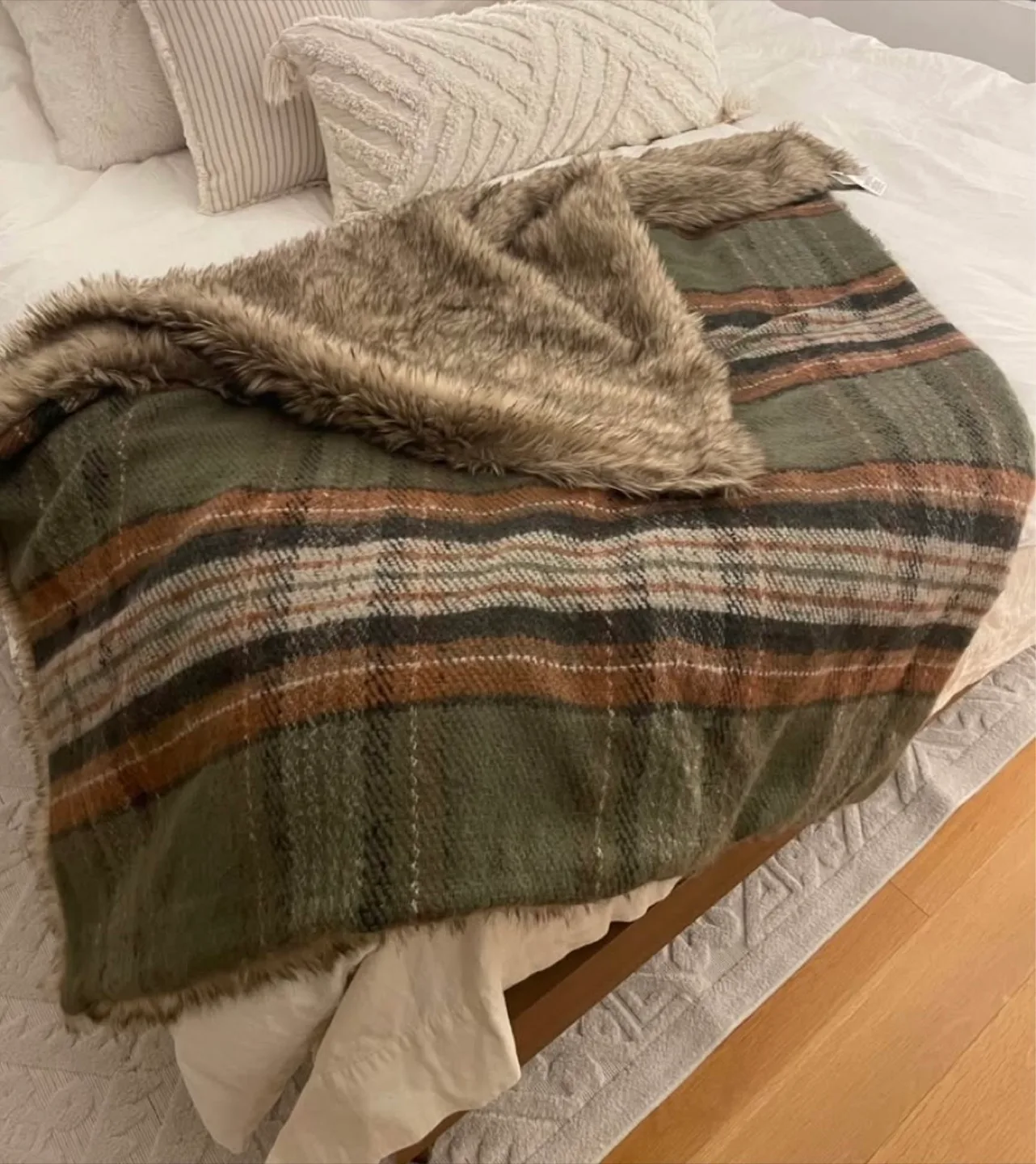 NEW Pottery Barn Faux Fur Trim Plaid Throw Blanket thumbnail