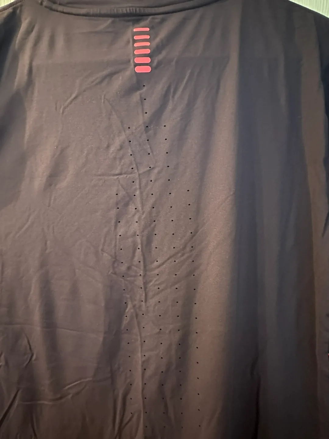 Under Armour Fitted T-Shirt - Size Large image indicator(5)