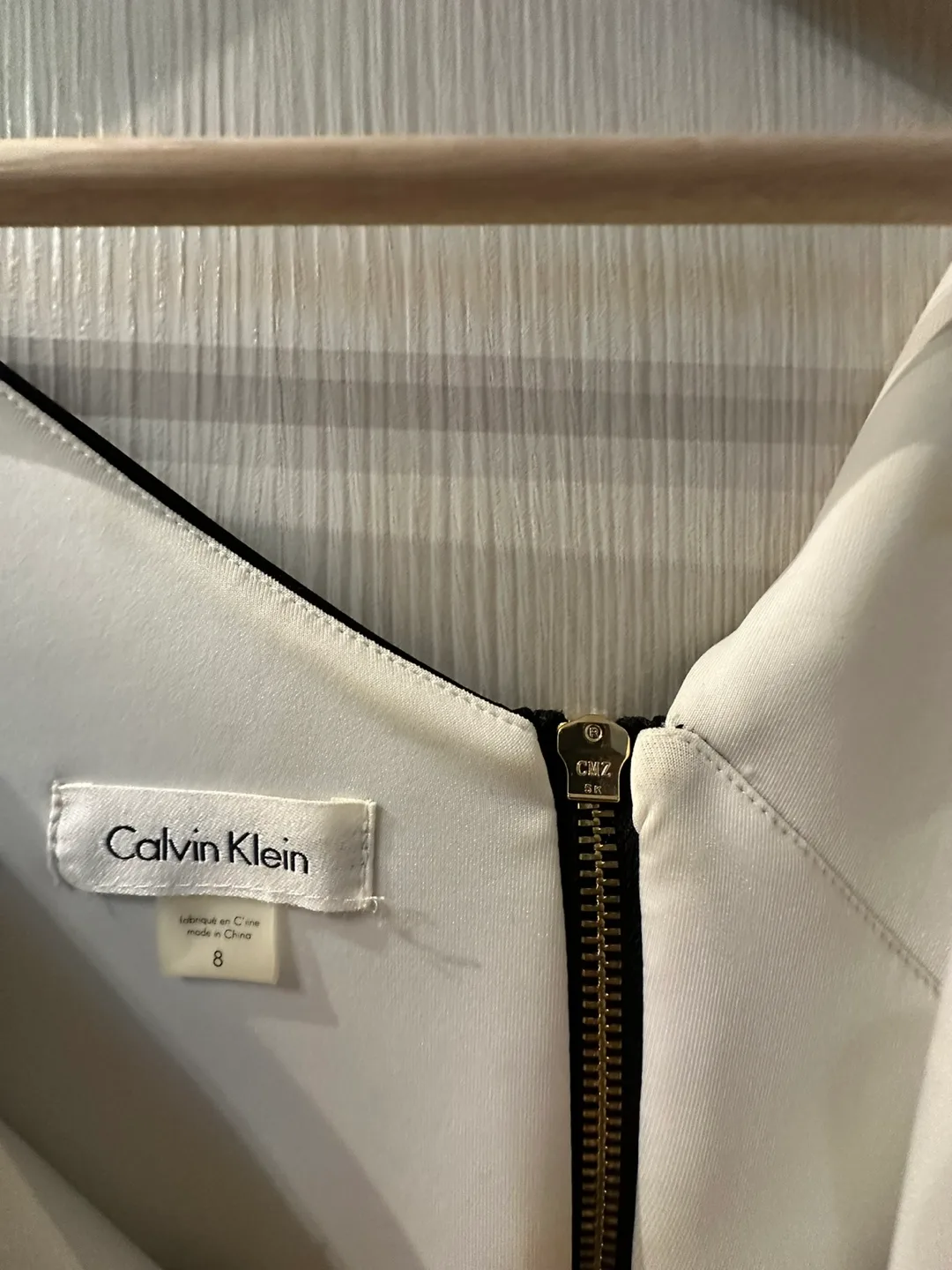 Black & White Dress image indicator(7)