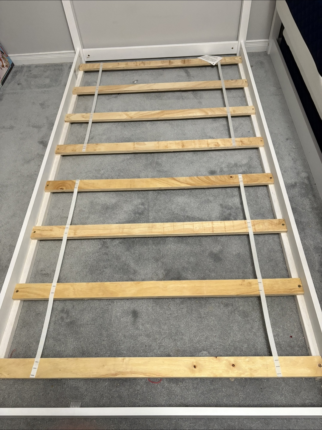 White Twin Size House Bed Frame - photo 2
