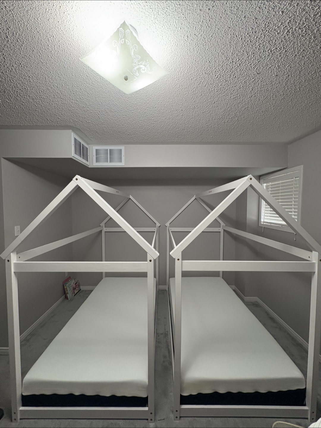 White Twin Size House Bed Frame - photo 3