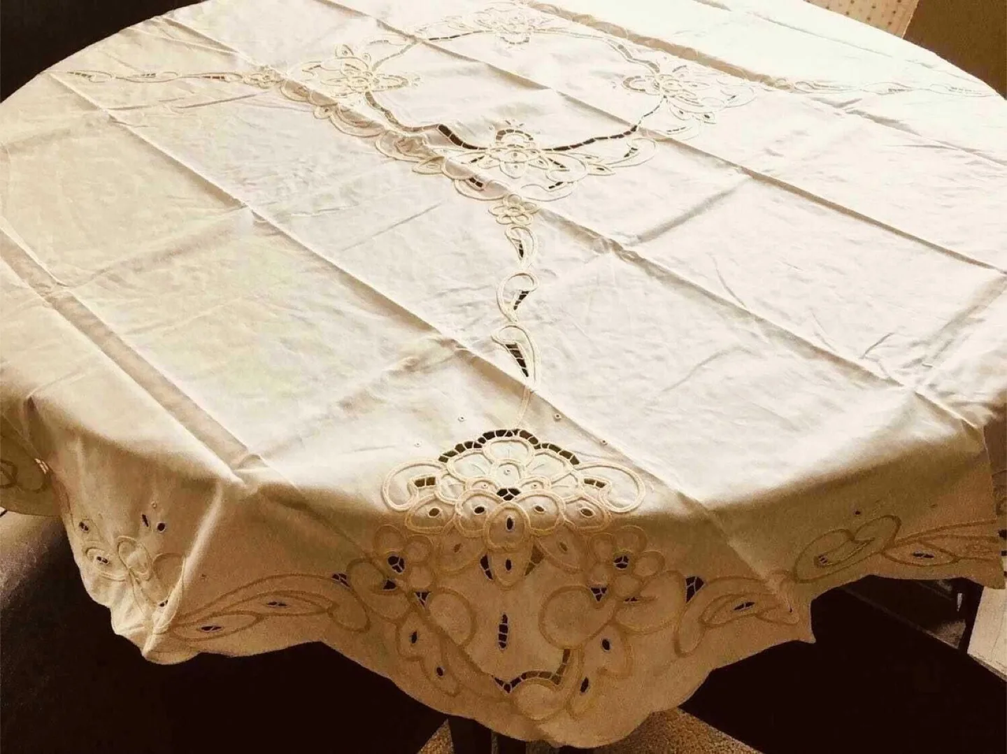 Brand new Battenburg lace & cotton Embroidered Tablecloth thumbnail