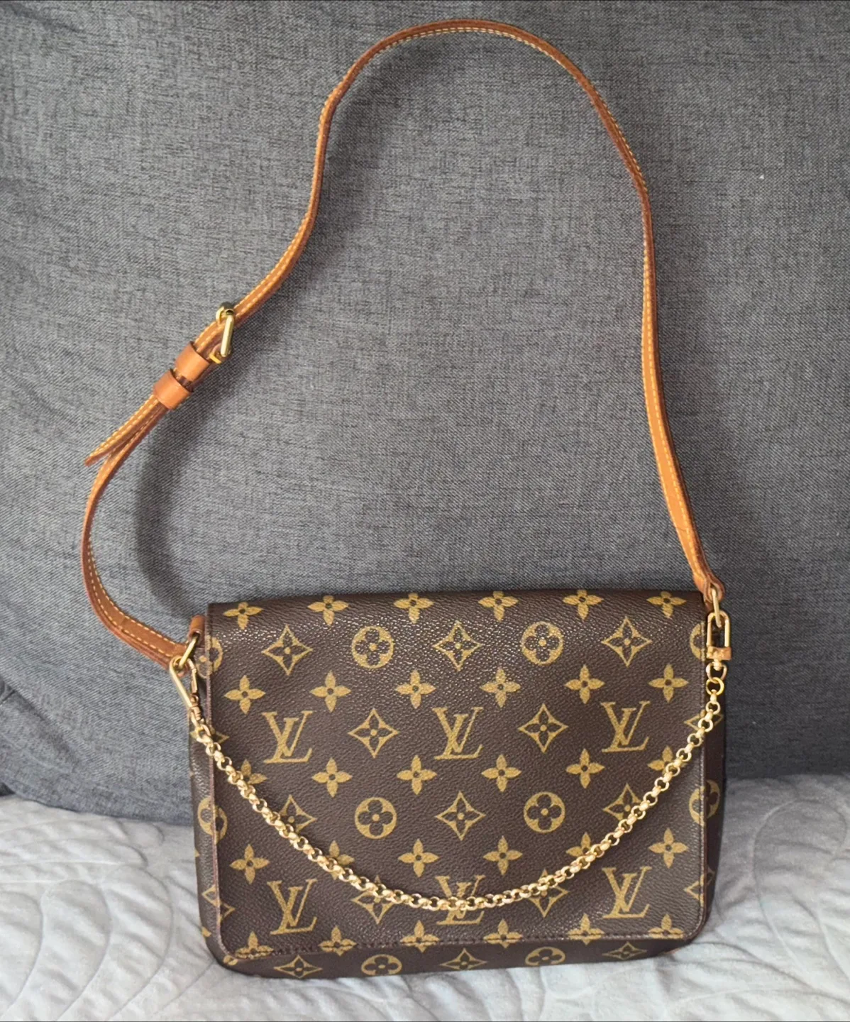 Mussette Tango Louis Vuitton Monogram Canvas Bag thumbnail